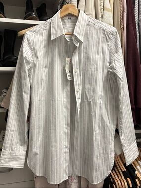 UNIQLO Women’s White Stripe Button-Up Shirt